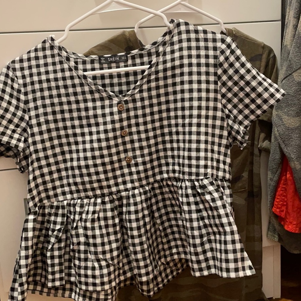 2 super cute shirts!!